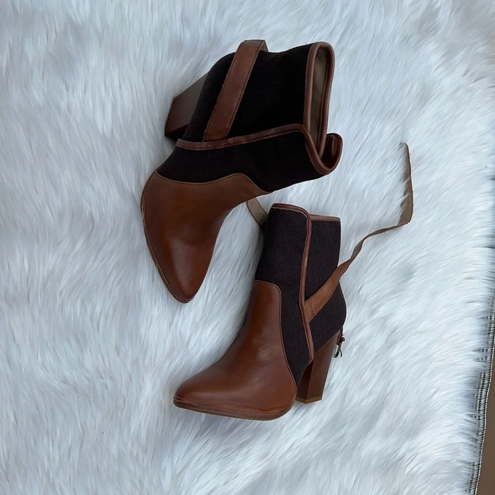 Paris Hilton leather bootie - Picture 3 of 10